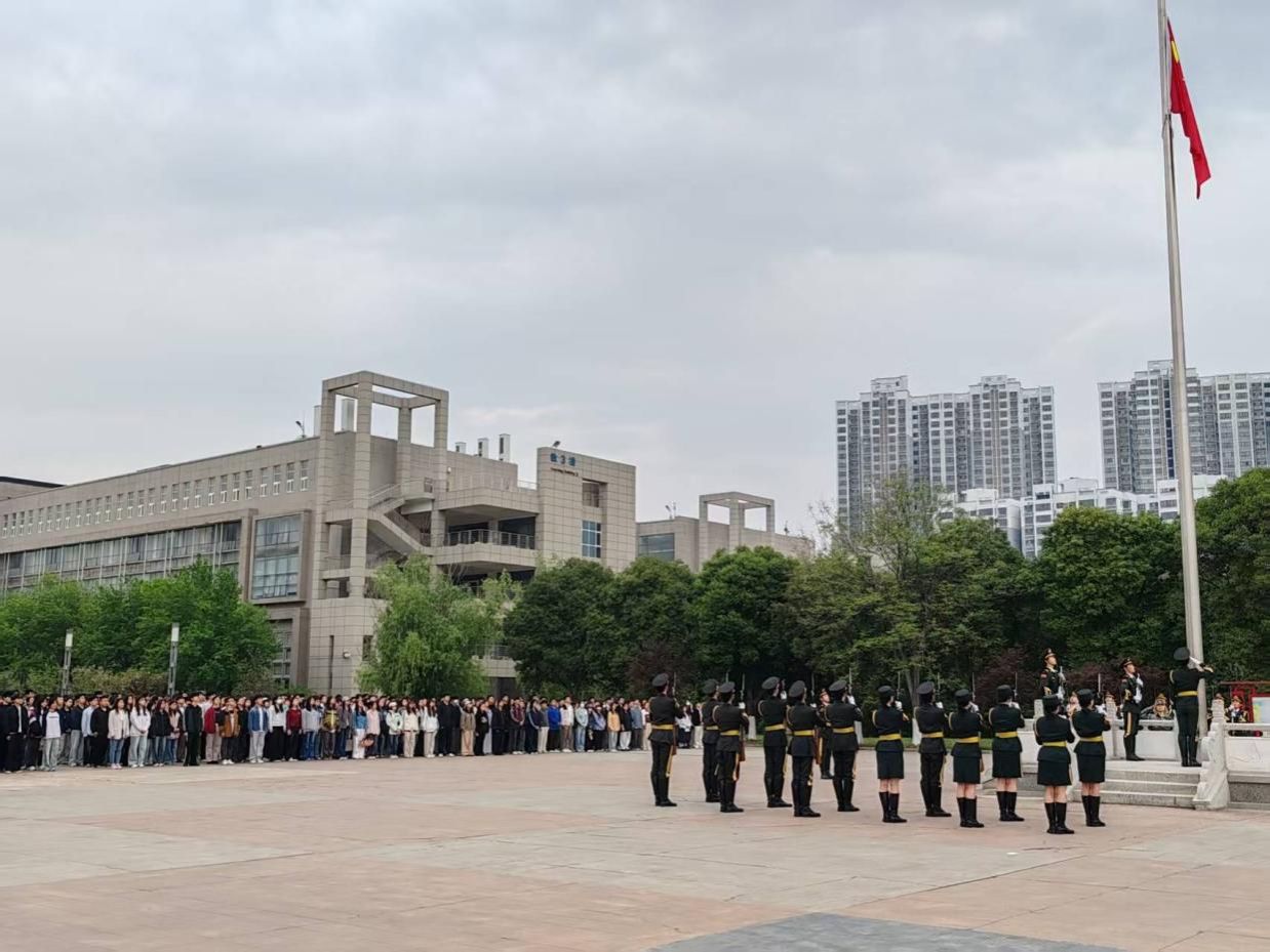 说明: de94964f772d71c65d328fa9a67a9e8b 说明: de94964f772d71c65d328fa9a67a9e8b