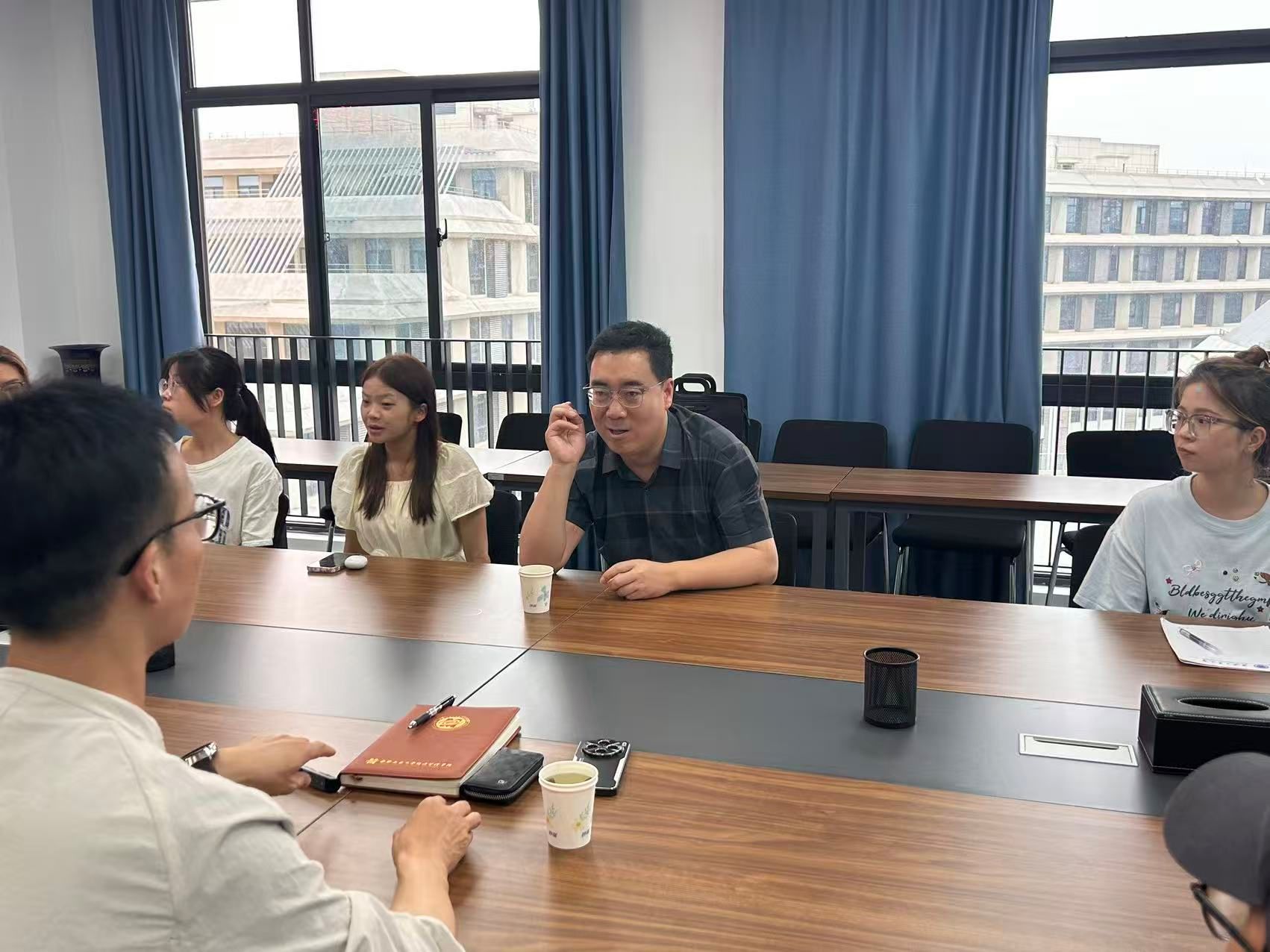说明: 5月19日2025欧洲杯
举办校企交流座谈会 图片2