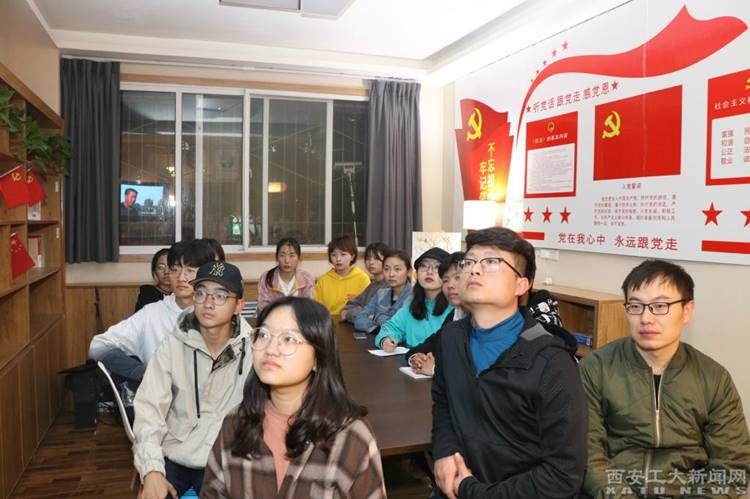 说明: //www.2025eurobet.com/__local/8/46/7D/07777E67E198F90EB1DF4935E61_2F45E6D8_18A39.jpg